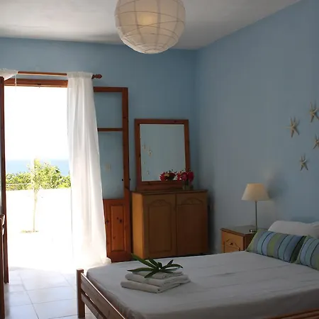 Hotel Pine Tree *